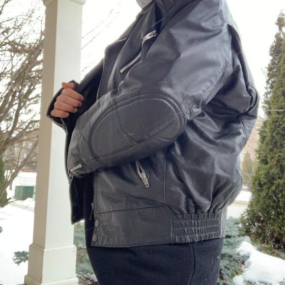 VINTAGE MEN'S 100% GENUINE LEATHER JACKET! - Picture 3 of 4